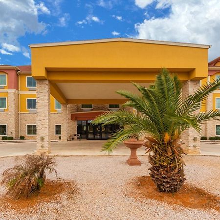 Residency Suites Cotulla Exterior photo